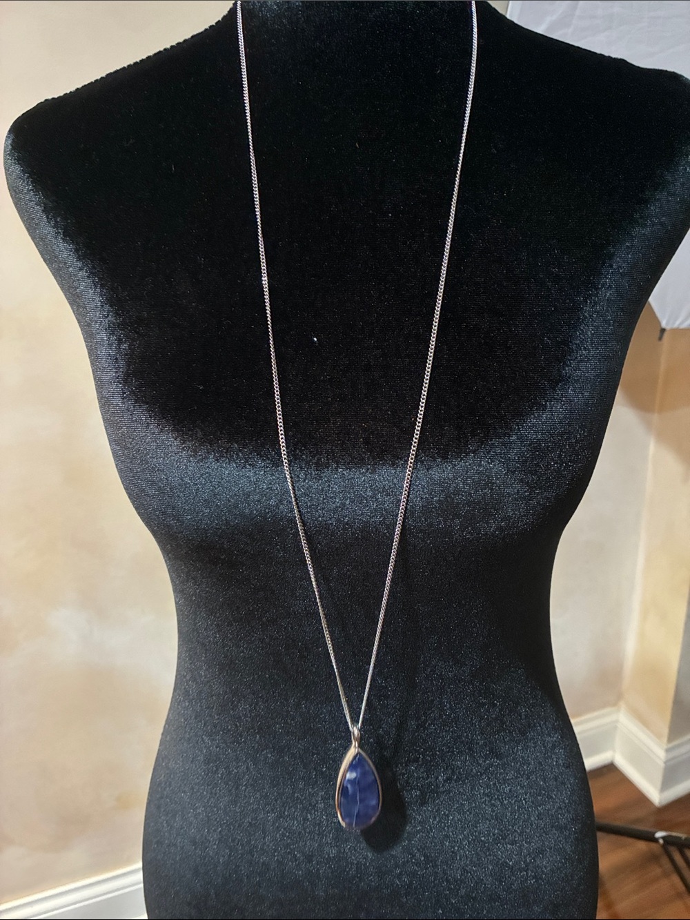 Elegant Teardrop Blue Pendant Necklace - Women Jewelry